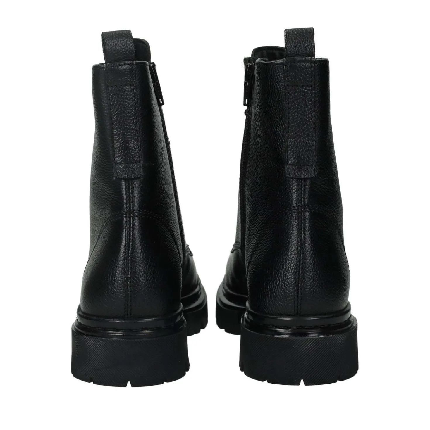 Anfibi in vera pelle.Tacco alto 3cm