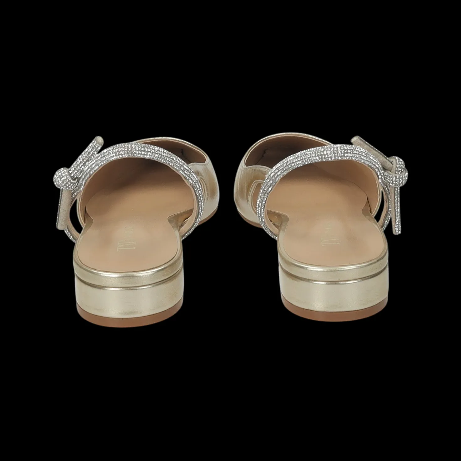 Ballerine con cinturino in strass.Tacco alto 2cm