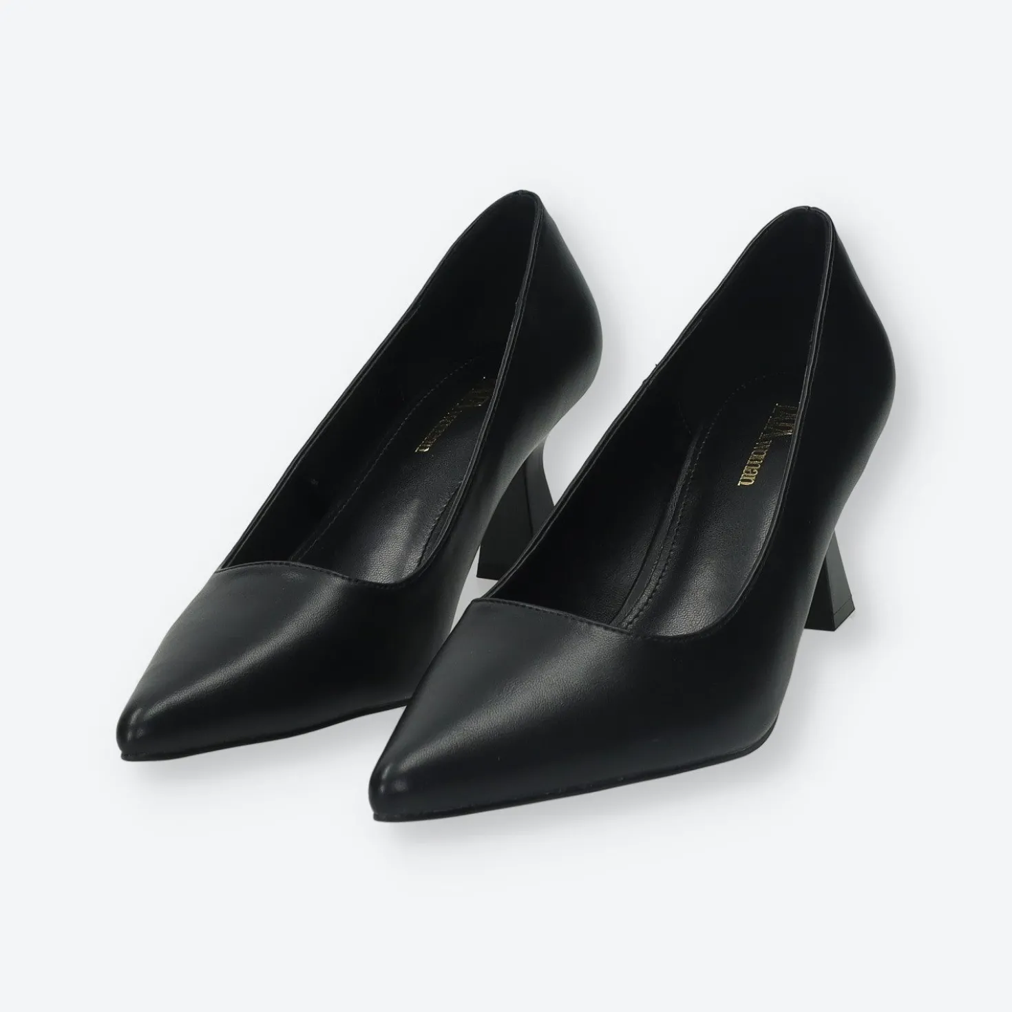 Décolleté con tacco a rocchetto. Tacco alto 6cm