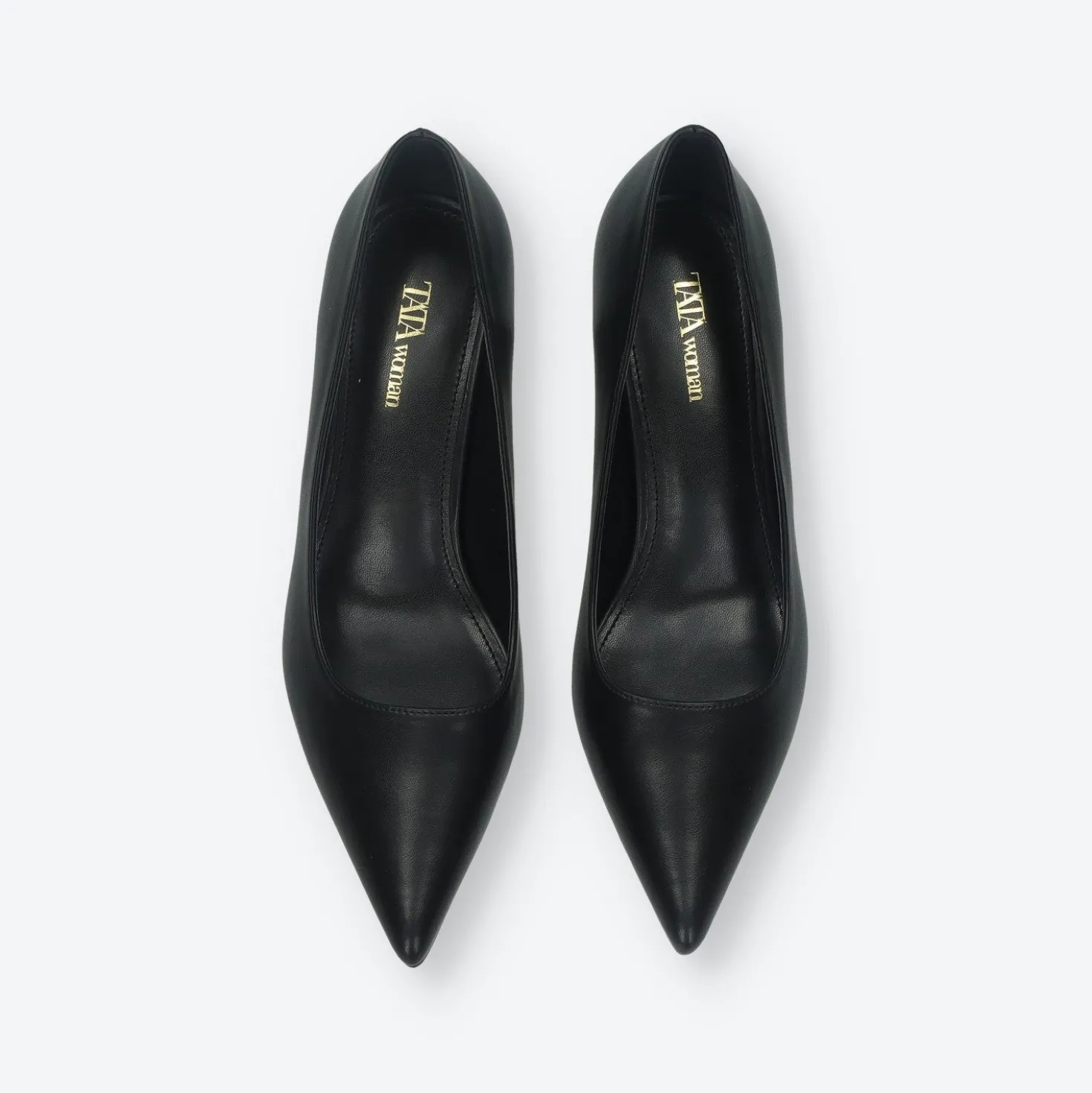 Décolleté con tacco a rocchetto. Tacco alto 6cm