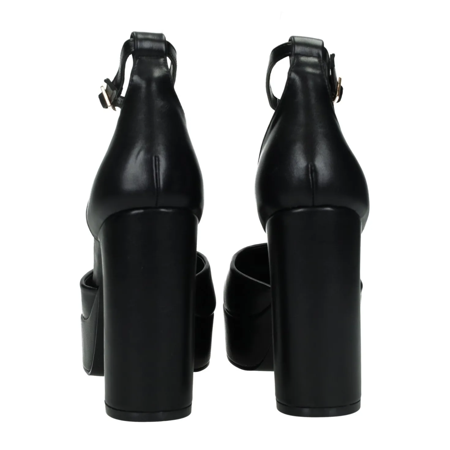 Décolleté in vernice con cinturino. Tacco alto 10cm