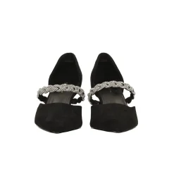 Décolleté scamosciate aperte ai lati con cinturino centrale con strass. Tacco alto 6cm
