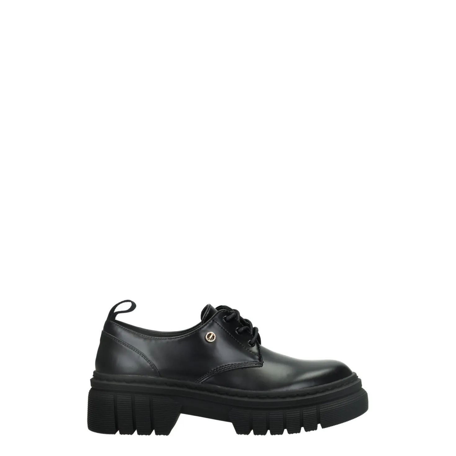 Derby con suola carrarmato.Tacco alto 4cm