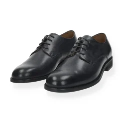 Derby in vera pelle