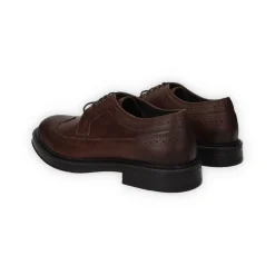 Derby in vera pelle