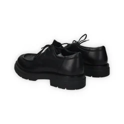 Derby in vera pelle