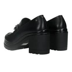 Mocassini donna con morsetto. Tacco alto 6 cm