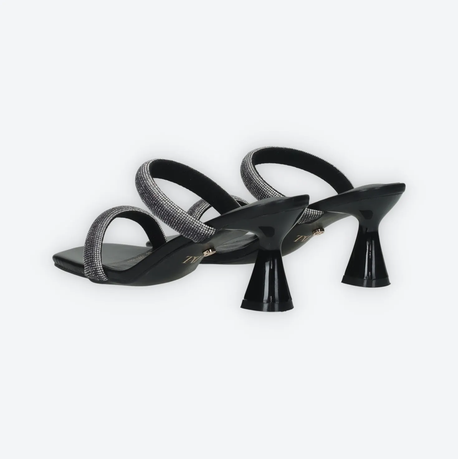 Sandali con due fasce e strass. Tacco alto 7cm