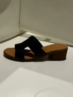 Sandali con tacco basso Made in Italy