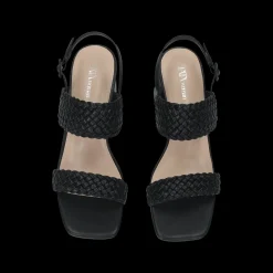 Sandali intrecciati. Tacco alto 10cm