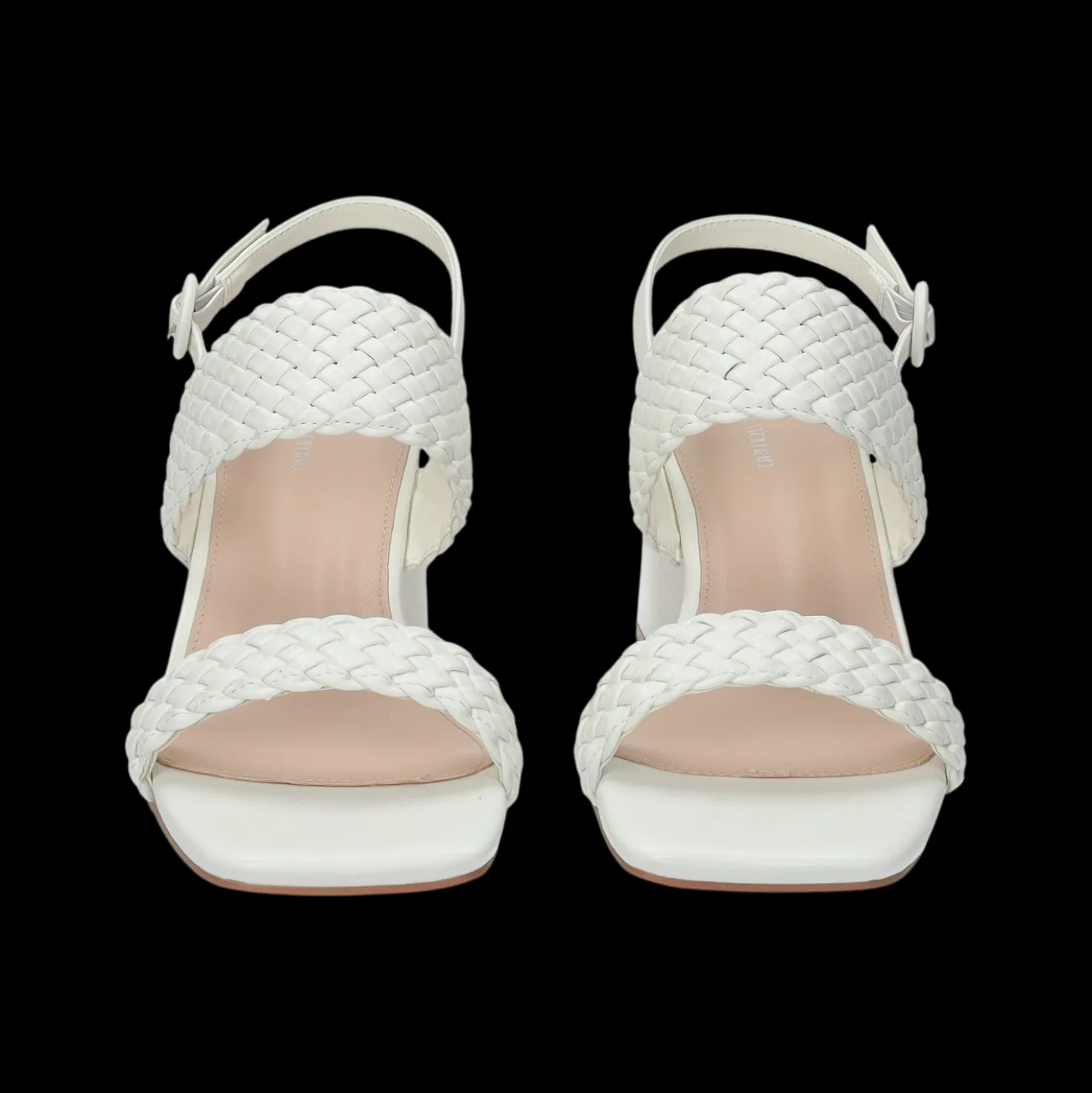 Sandali intrecciati. Tacco alto 10cm