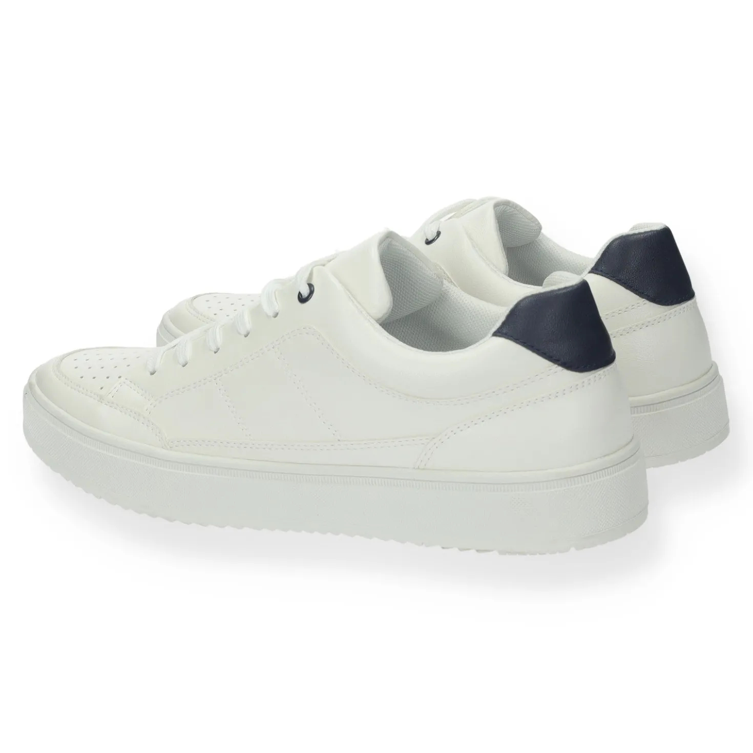 Sneakers con suola dentellata