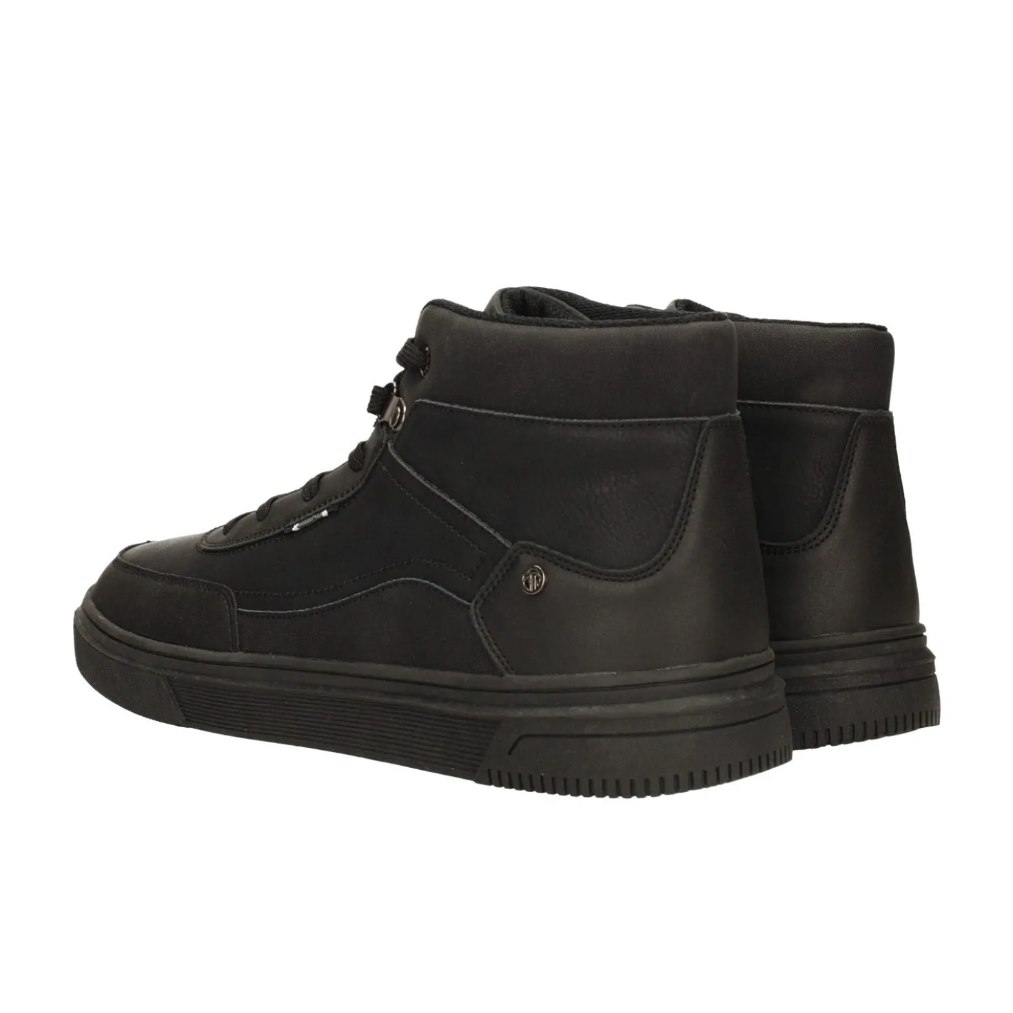 Sneakers con suola in gomma.