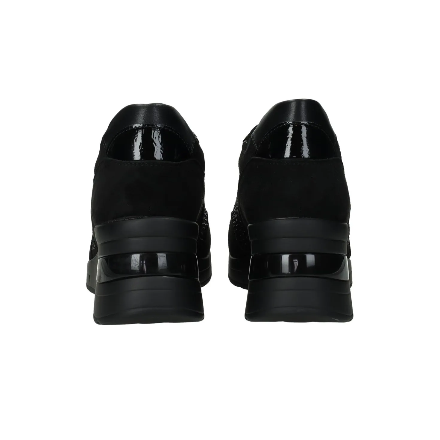 Sneakers in tessuto. Tacco alto 6 cm