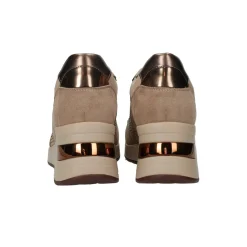 Sneakers in tessuto. Tacco alto 6 cm