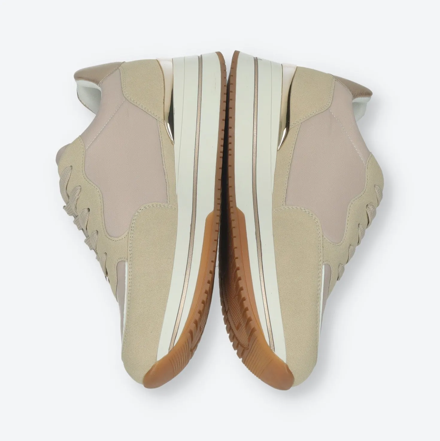 Sneakers platform.Tacco alto 4 cm