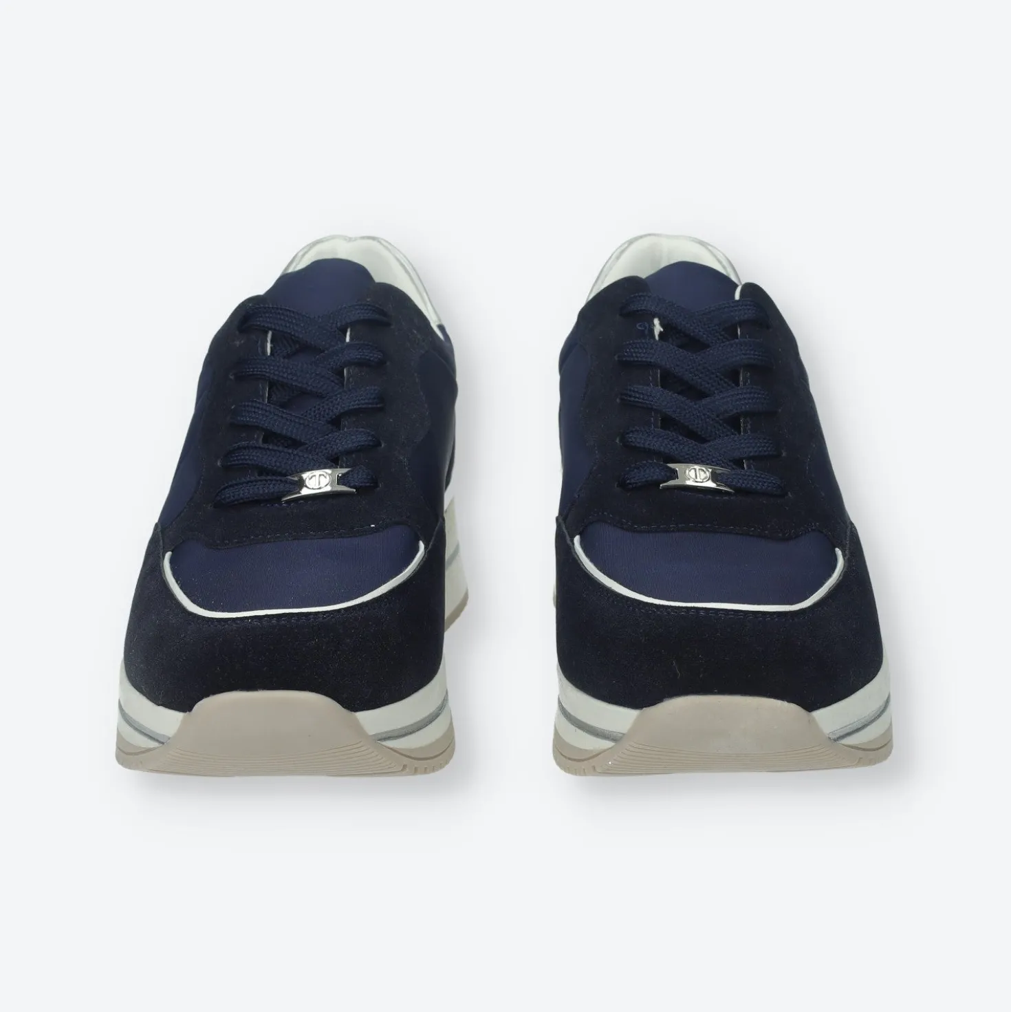 Sneakers platform.Tacco alto 4 cm