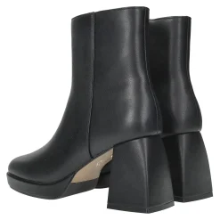 Stivaletti con tacco chunky. Tacco alto 8cm